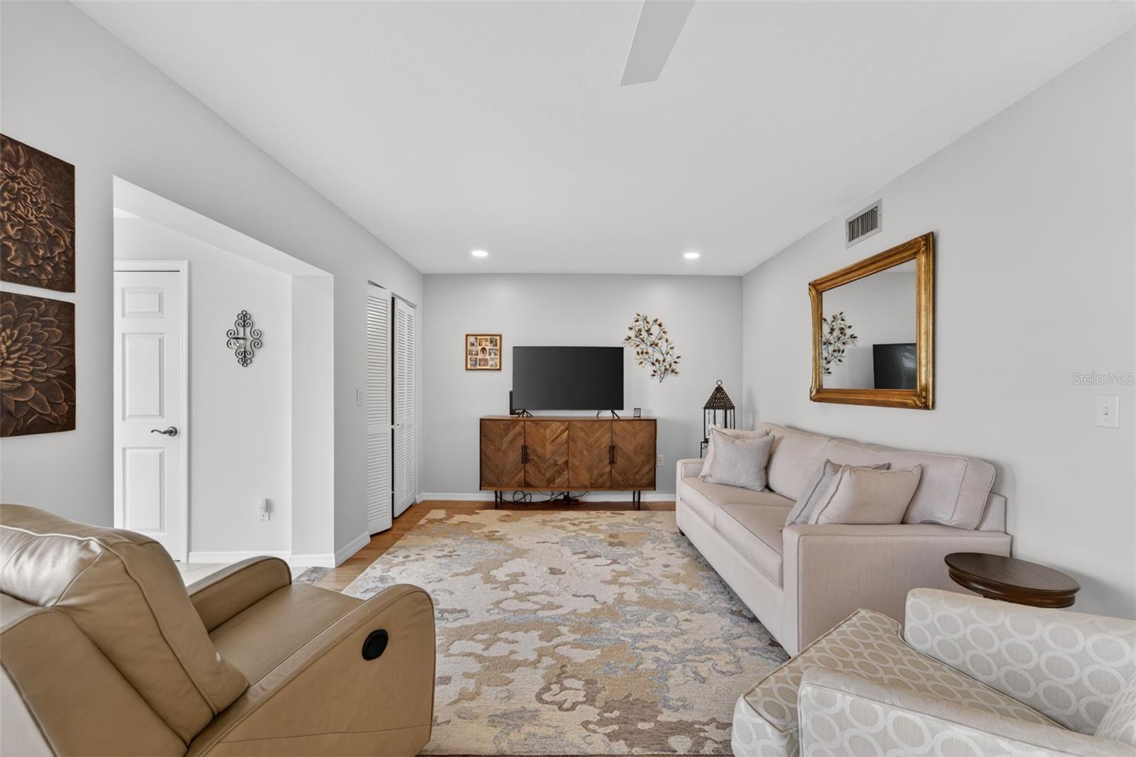 WESTCHESTER GARDEN & PLAN - Residential