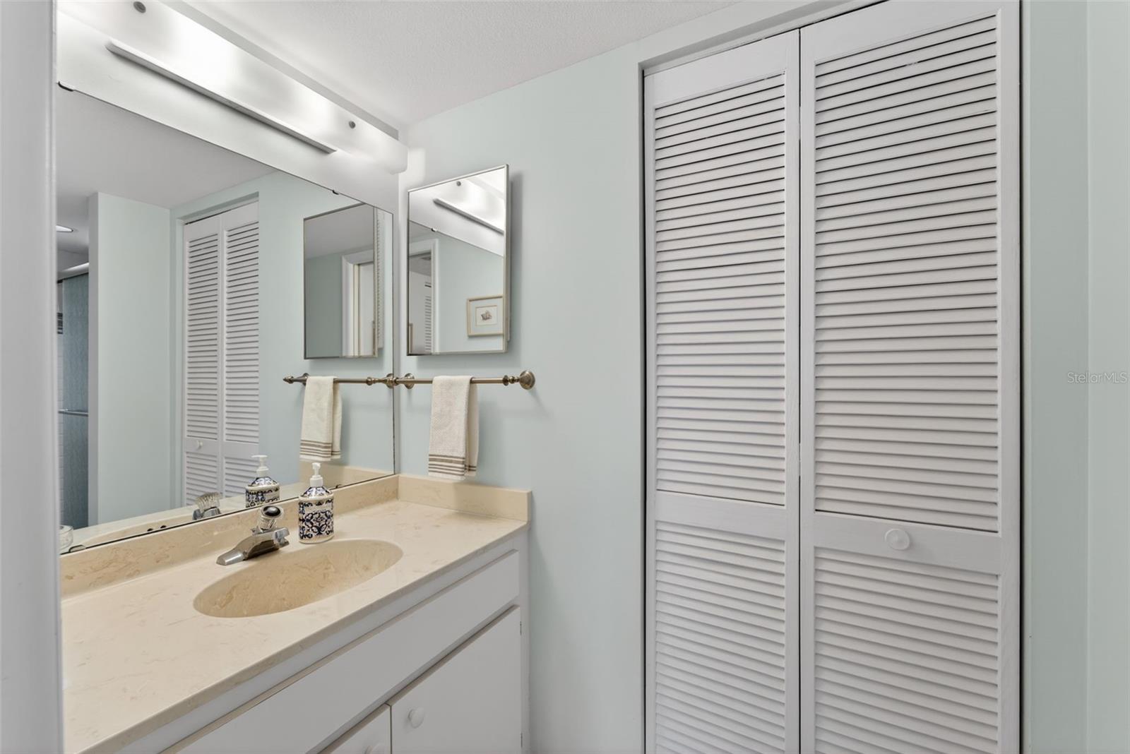 WESTCHESTER GARDEN & PLAN - Residential