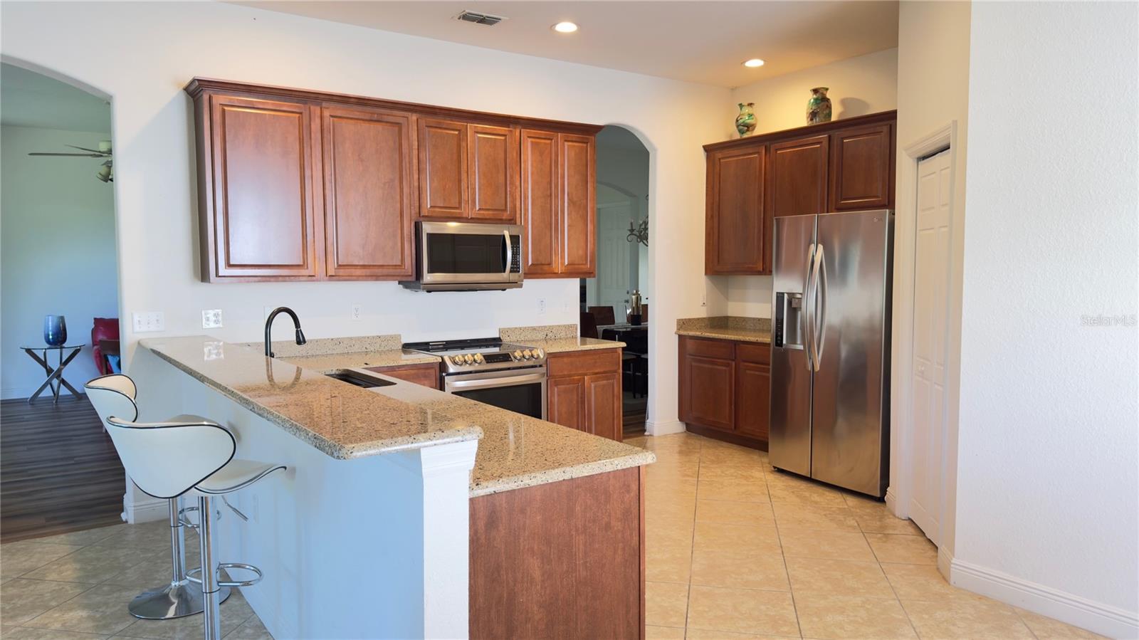 10048 CLEGHORN DRIVE