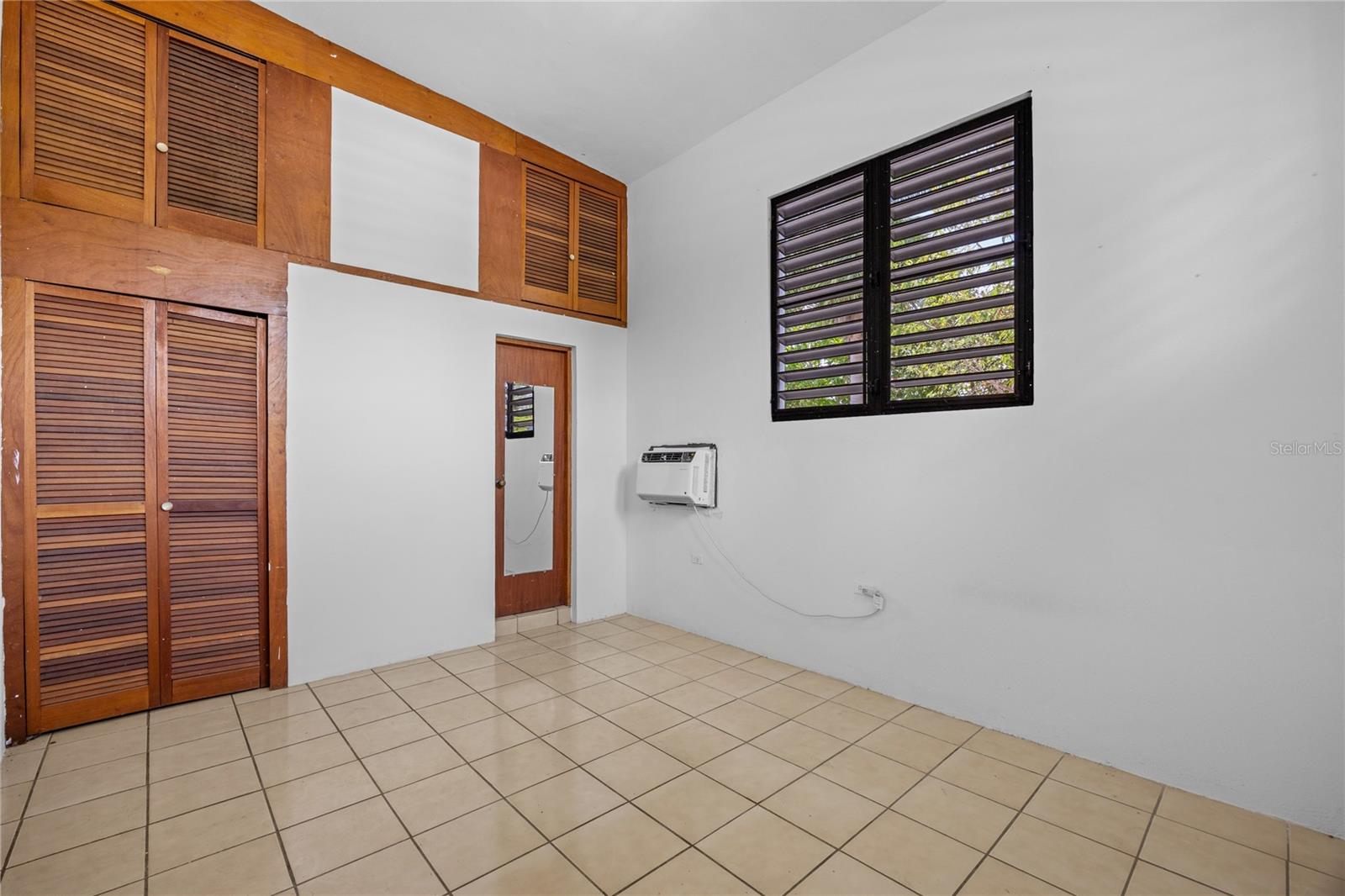 CAPARRA HEIGHTS - Residential Lease