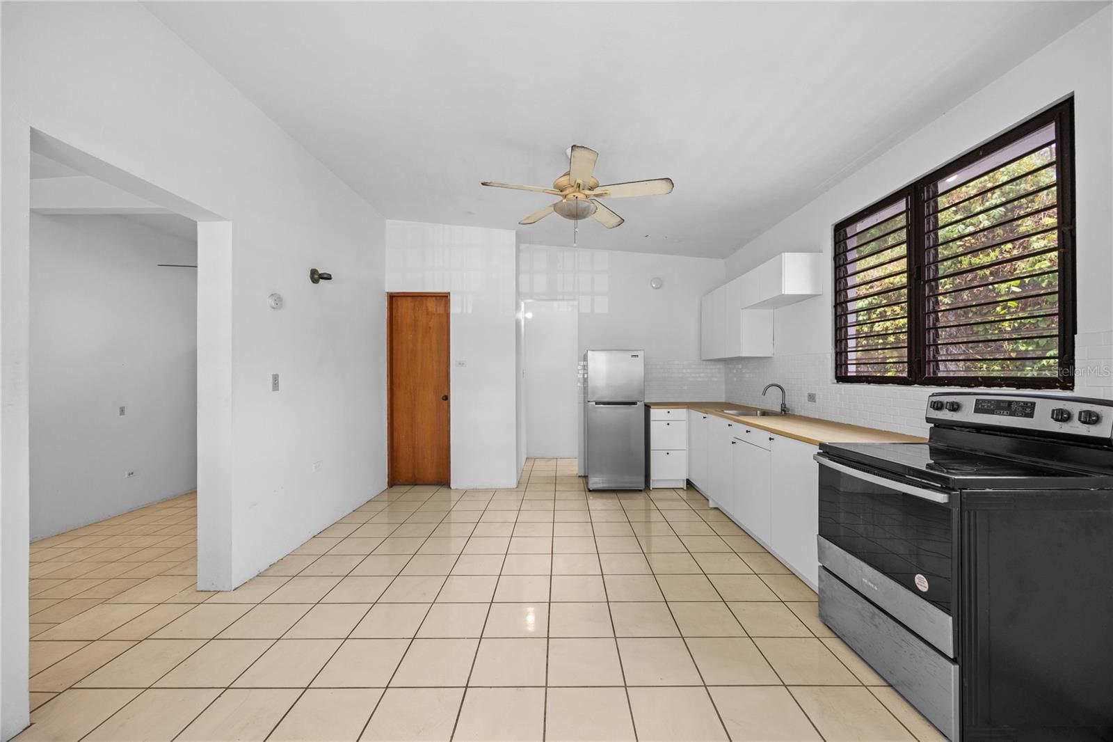 CAPARRA HEIGHTS - Residential Lease