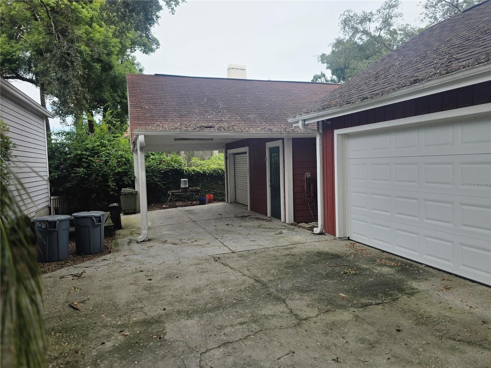 2219 SHADEHILL COURT