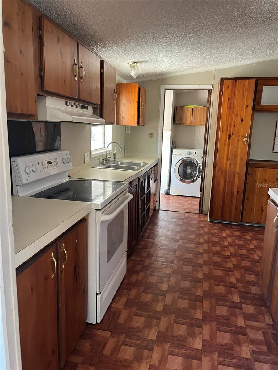 WOODBERRY FOREST - Residential