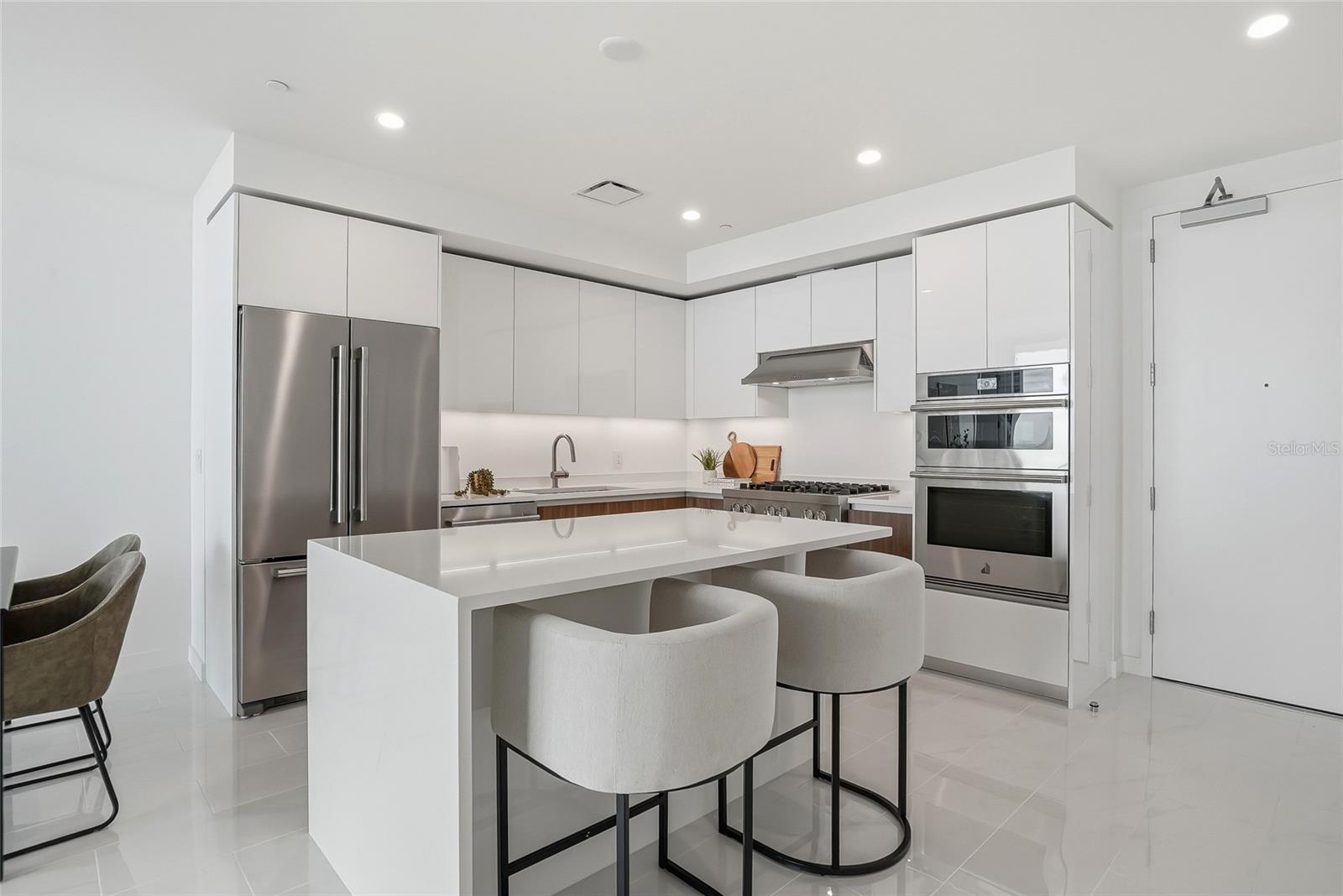 400 CENTRAL - Residential