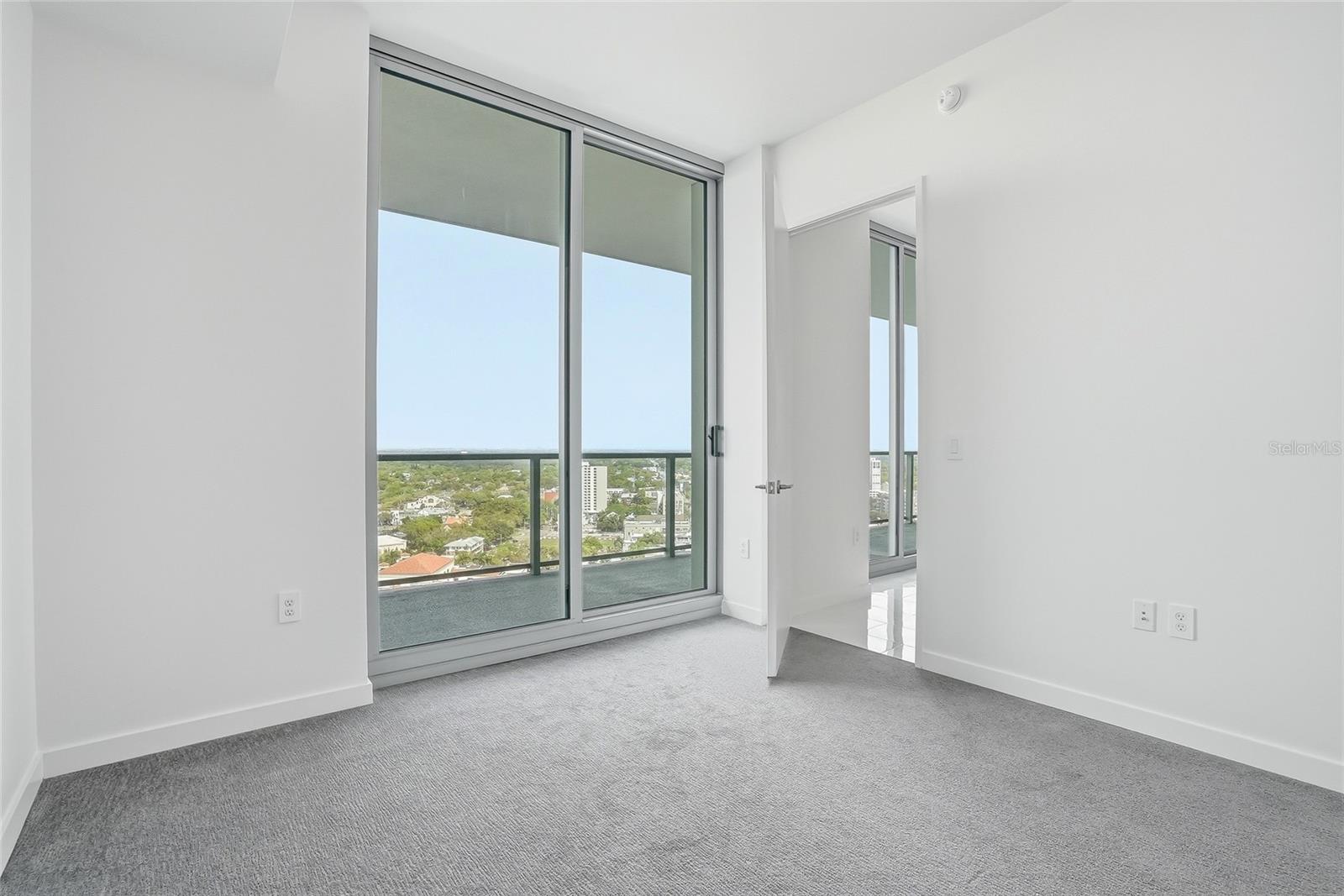 400 CENTRAL - Residential