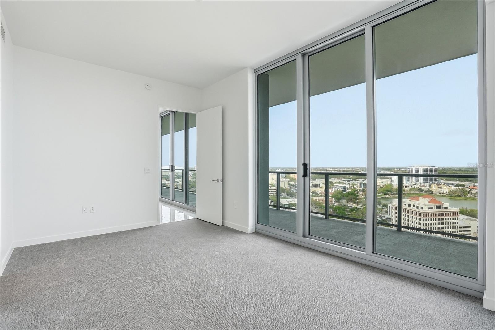 400 CENTRAL - Residential