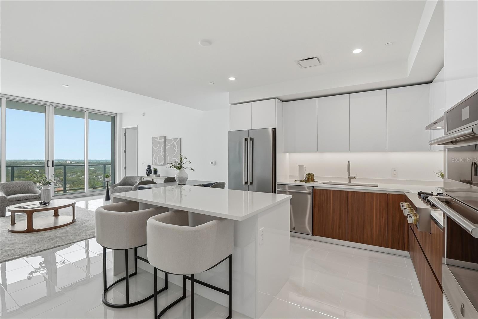 400 CENTRAL - Residential