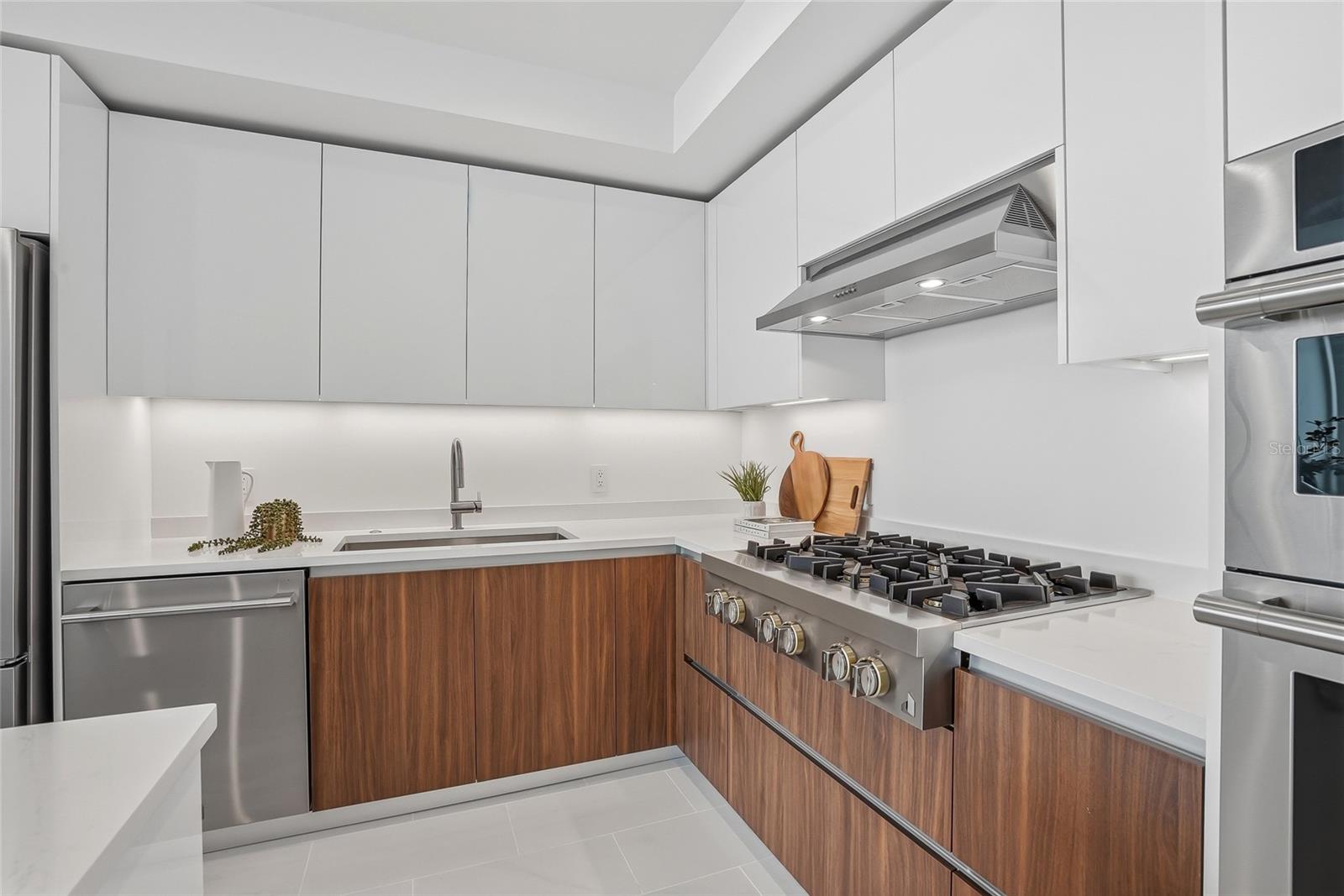 400 CENTRAL - Residential