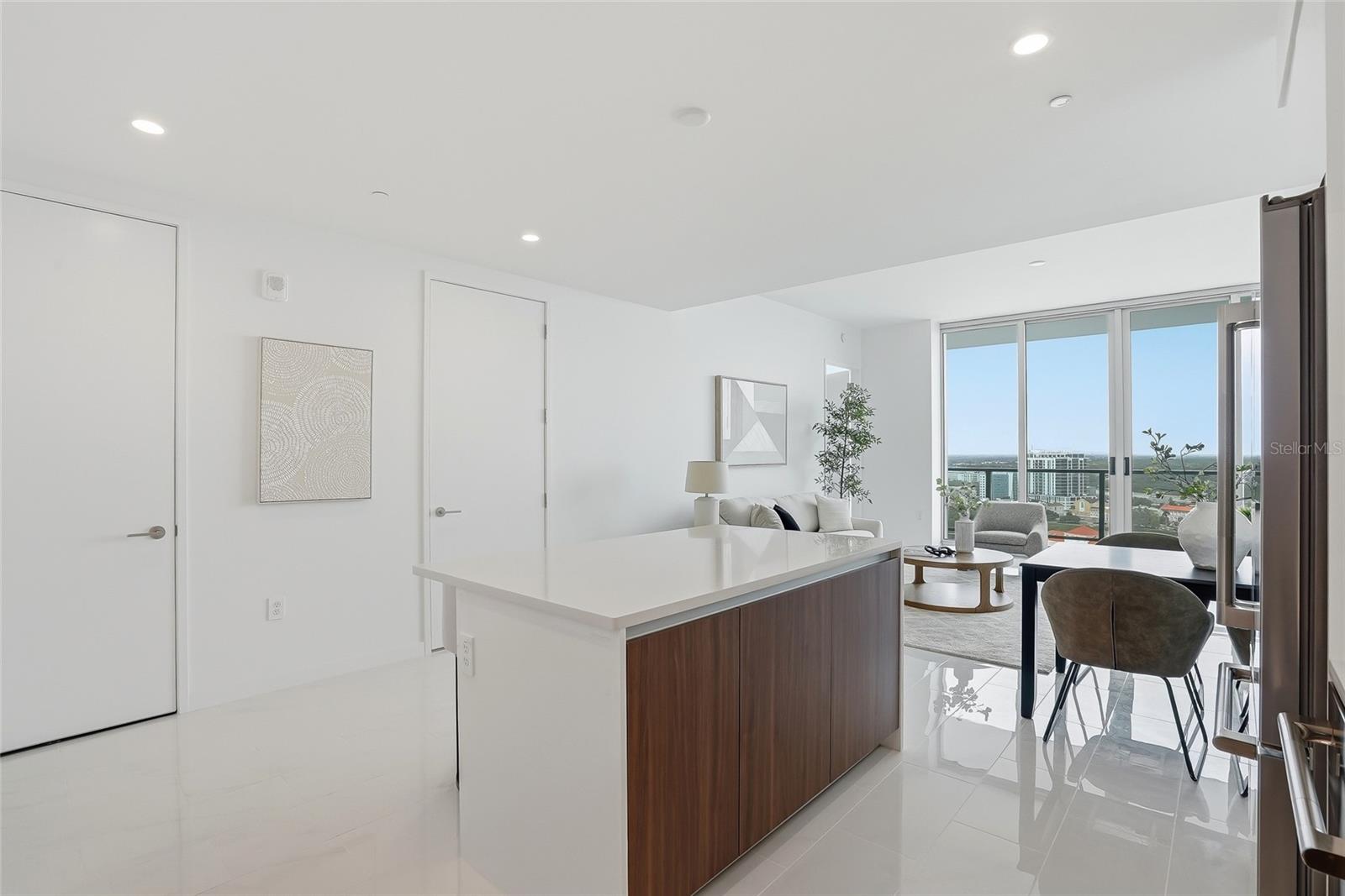 400 CENTRAL - Residential