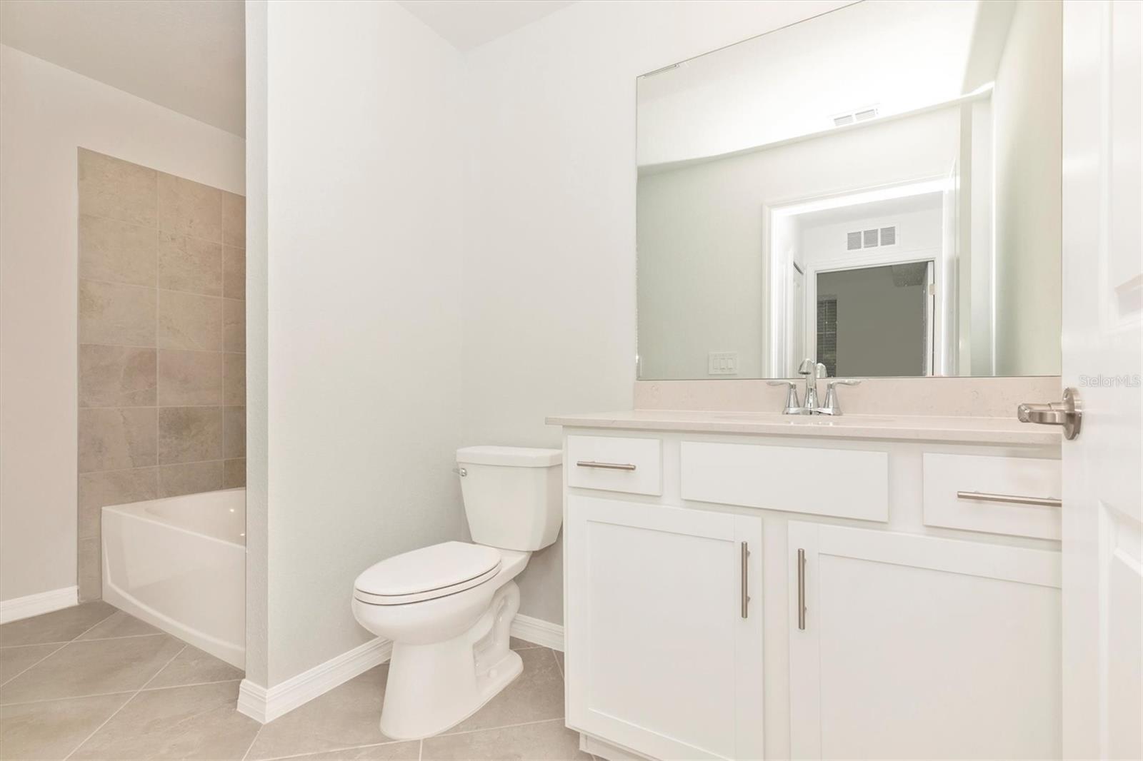 WELLEN PARK GOLF & COUNTRY CLUB - Residential Lease