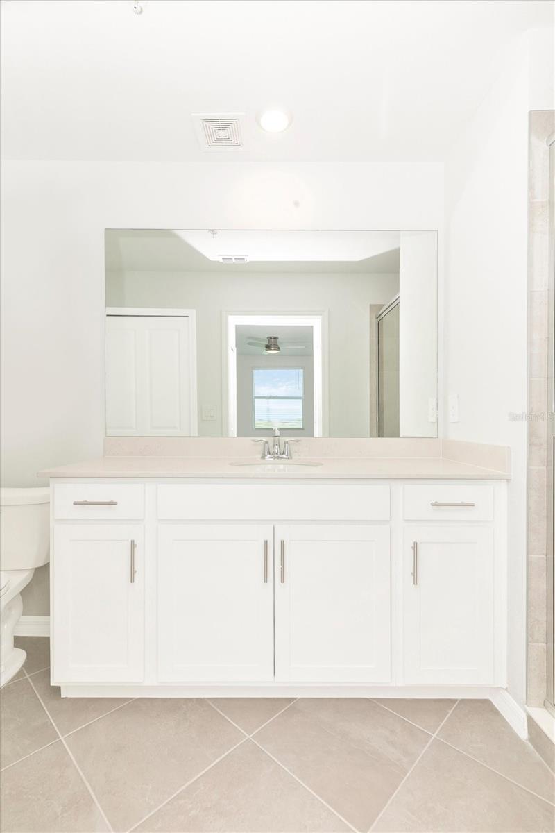 WELLEN PARK GOLF & COUNTRY CLUB - Residential Lease