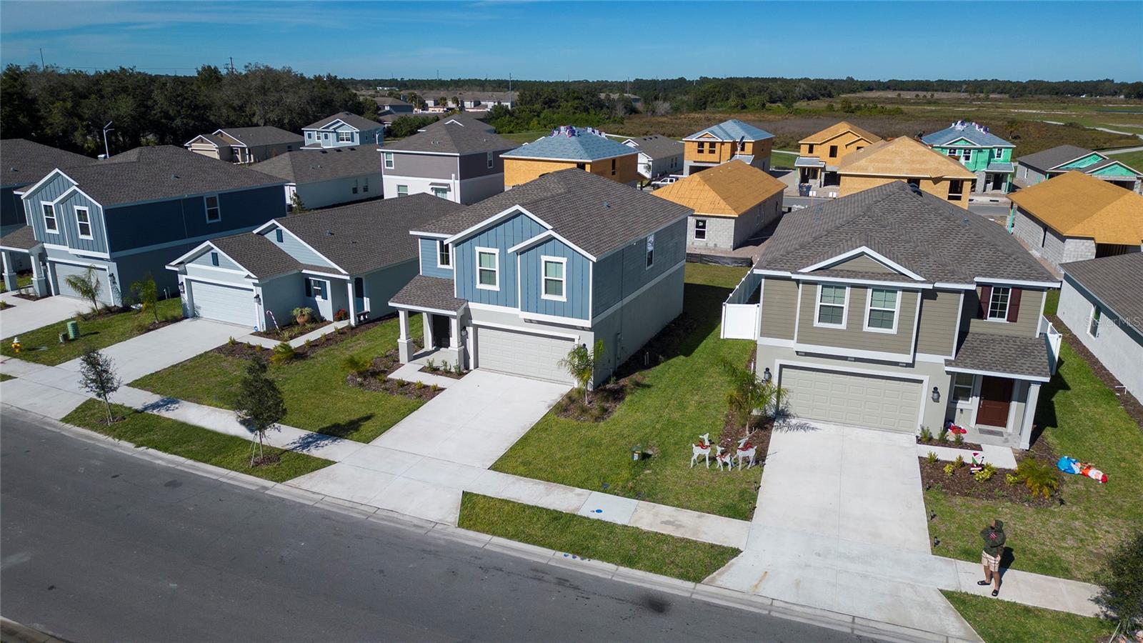 LEOMAS LNDG PH 1 - Residential Lease