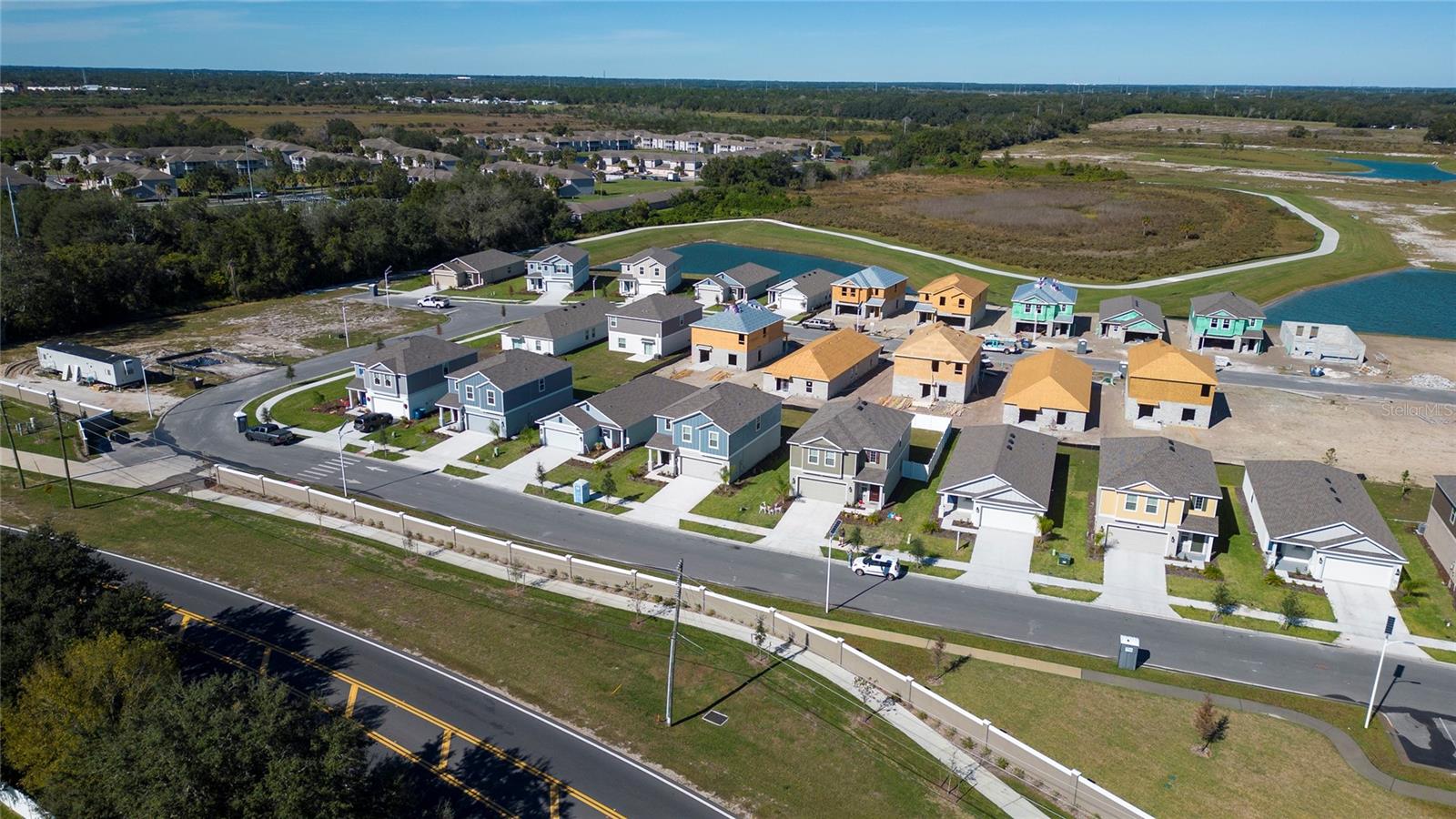 LEOMAS LNDG PH 1 - Residential Lease