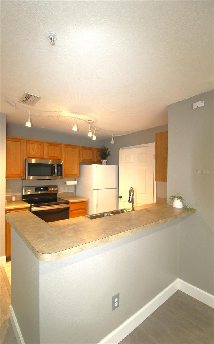 BAY POINTE AT CORTEZ PH 2-6 - Residential Lease