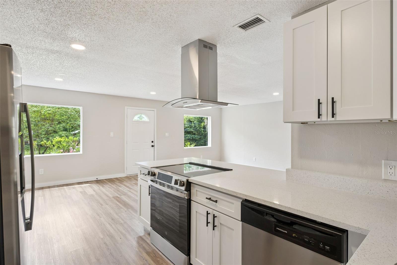 LONGWOOD PARK - Residential