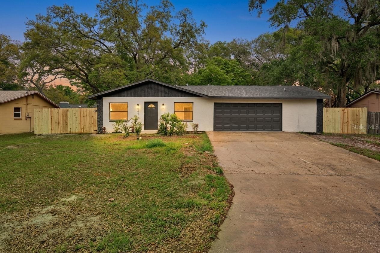 LONGWOOD PARK - Residential