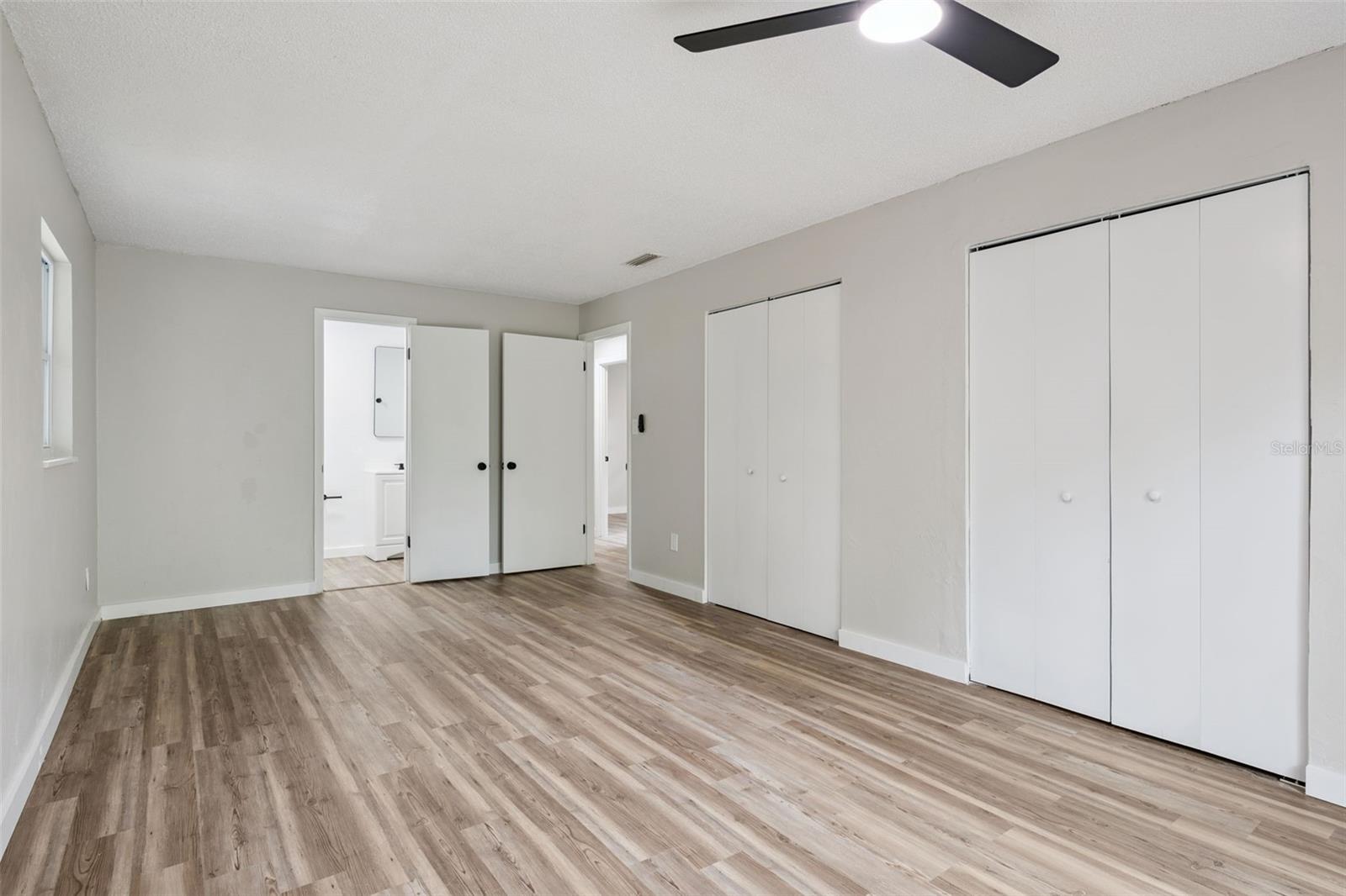 LONGWOOD PARK - Residential