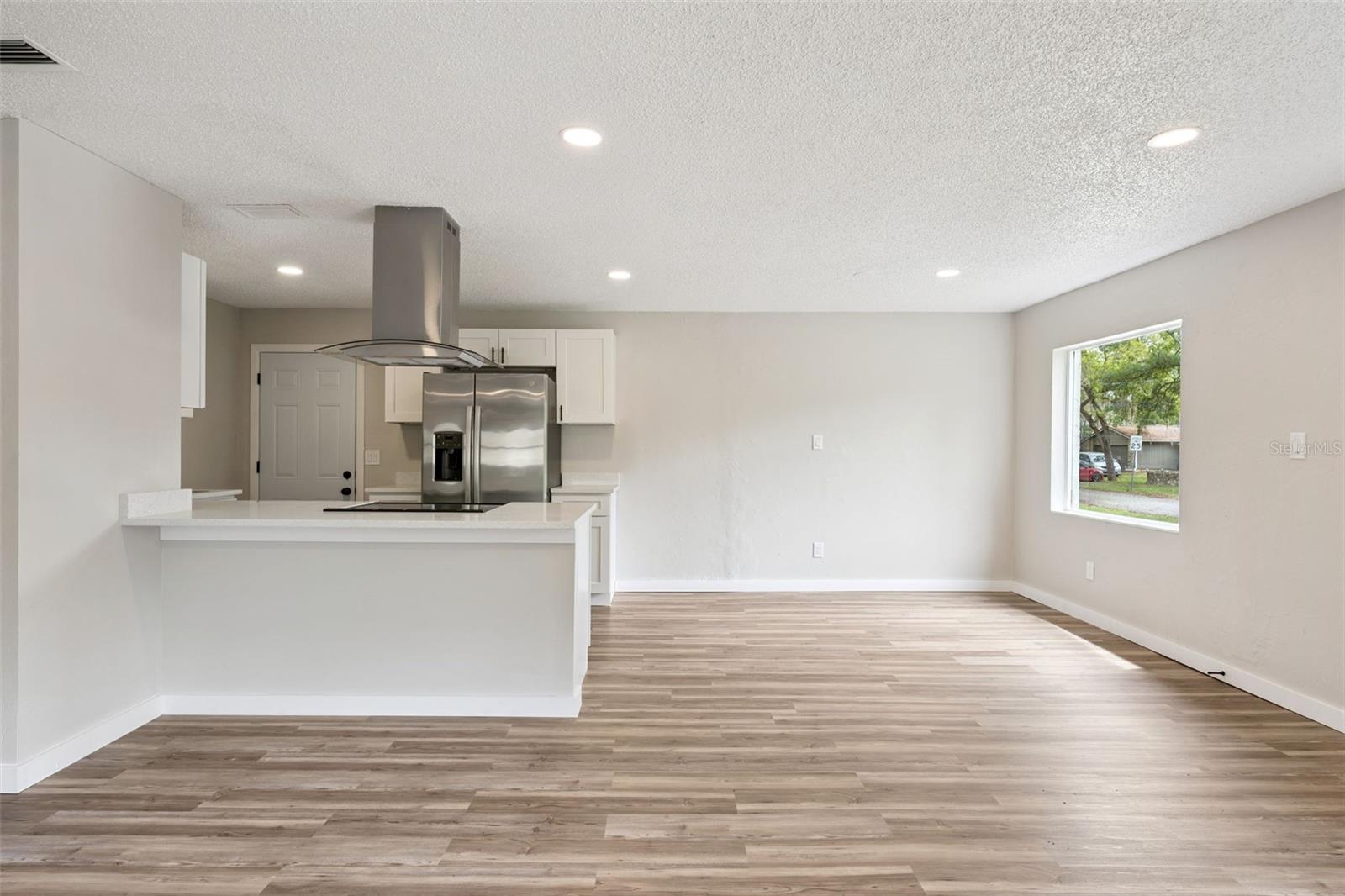 LONGWOOD PARK - Residential