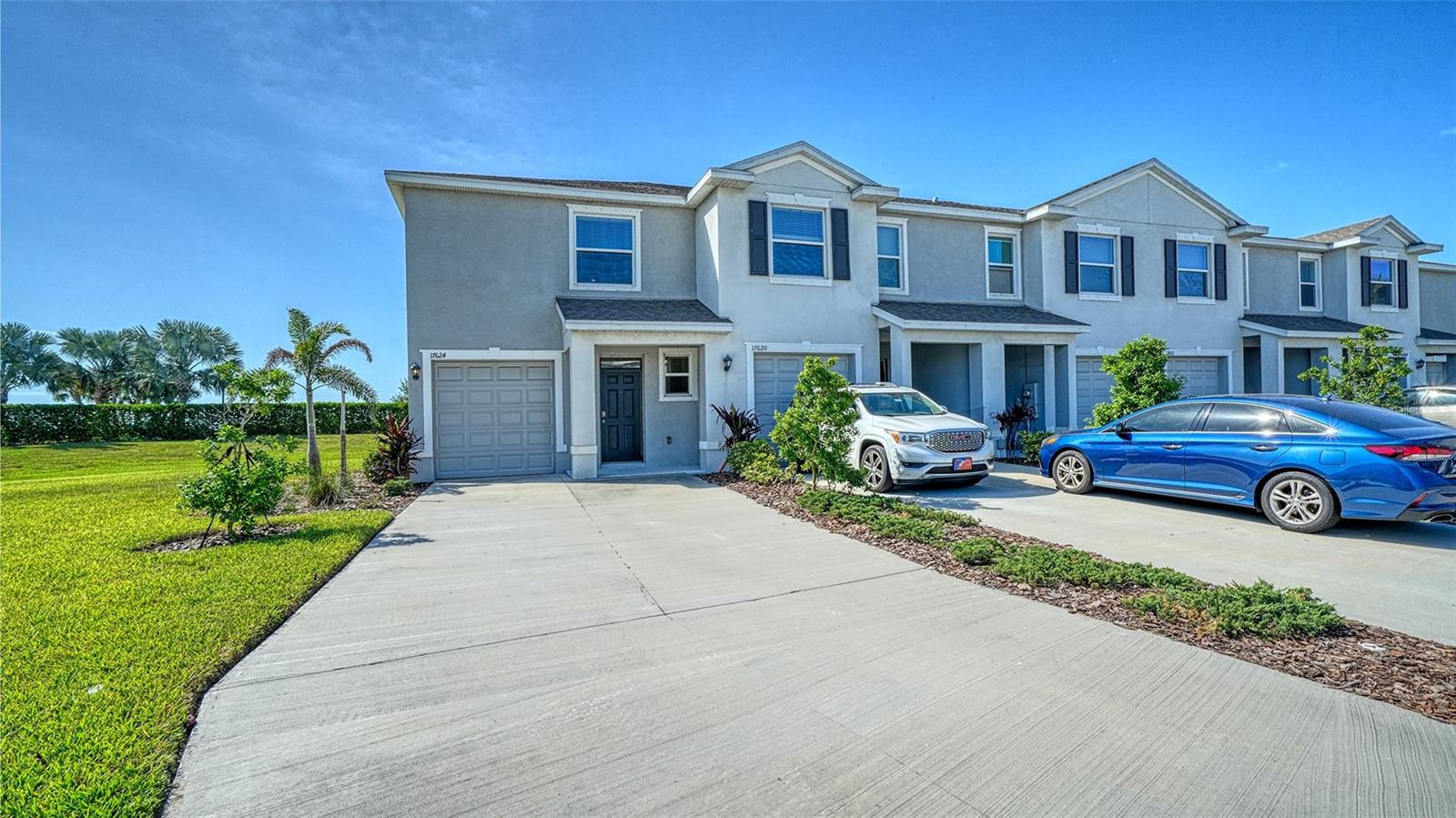 17624 CRESCENT MOON LOOP