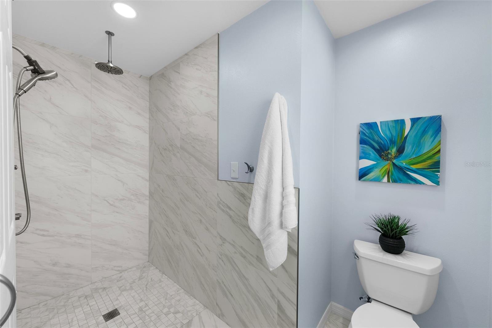 HARBOR VIEW VILLAS - Residential