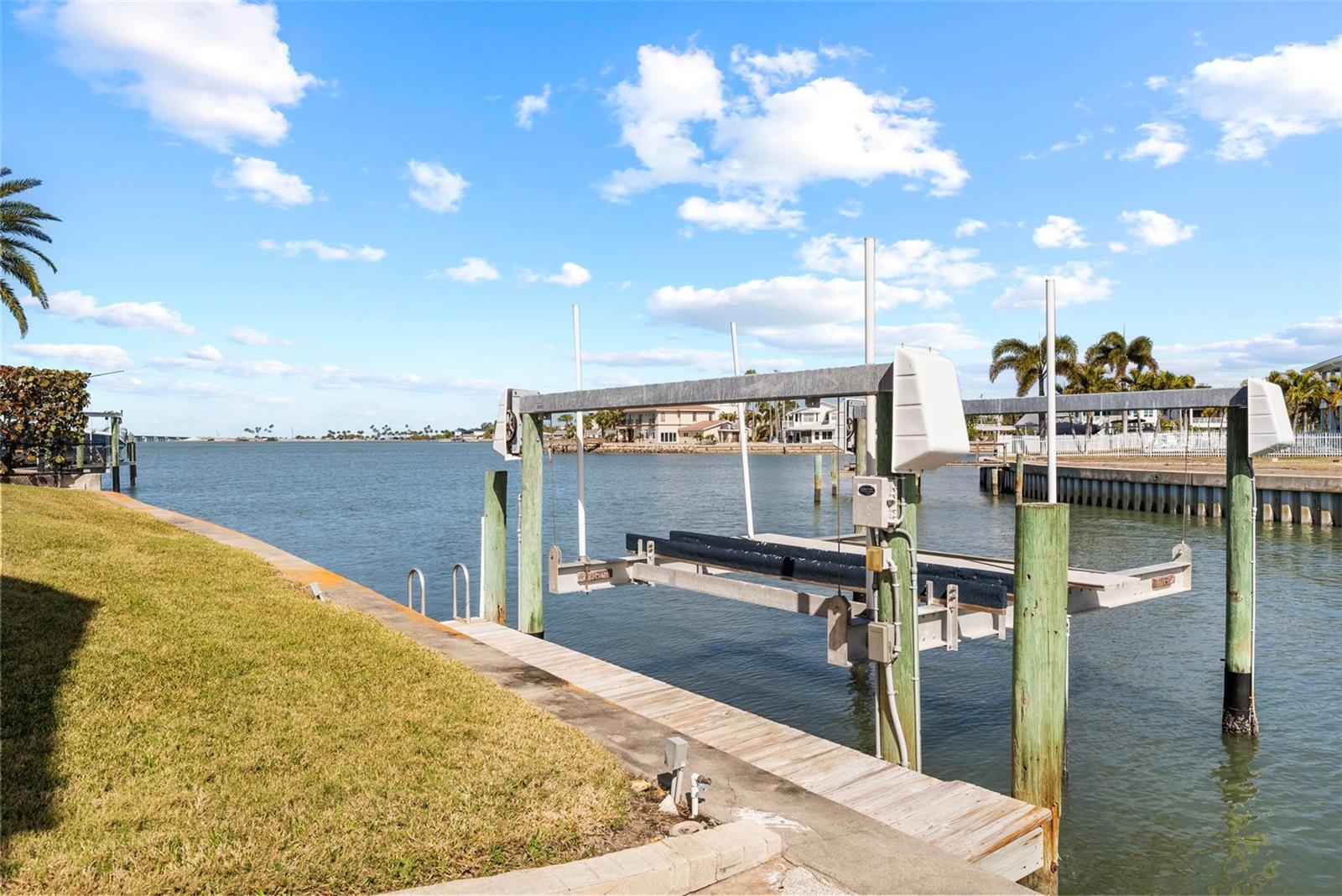 HARBOR VIEW VILLAS - Residential