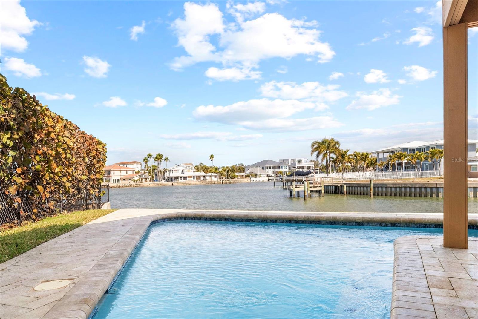 HARBOR VIEW VILLAS - Residential