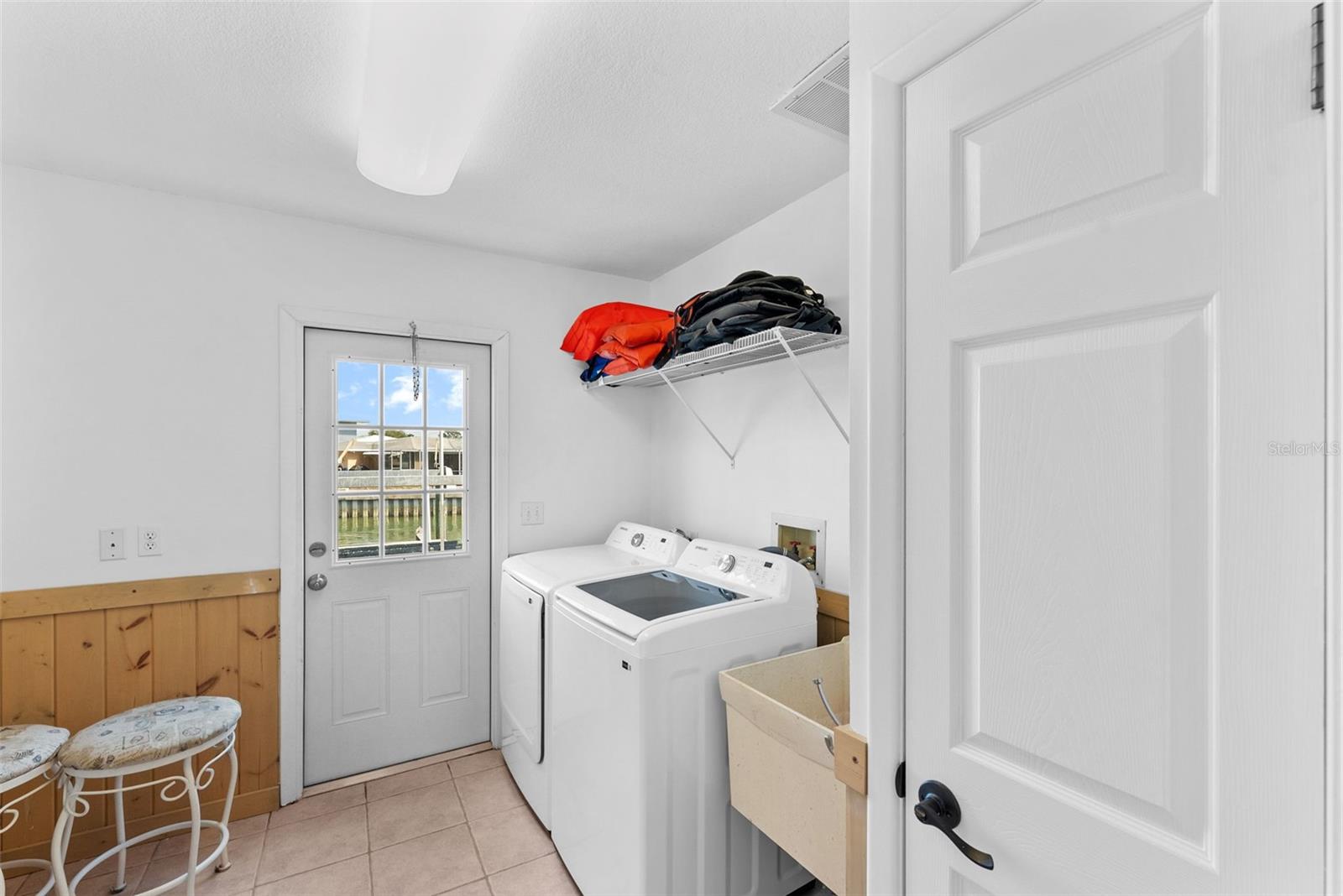 HARBOR VIEW VILLAS - Residential