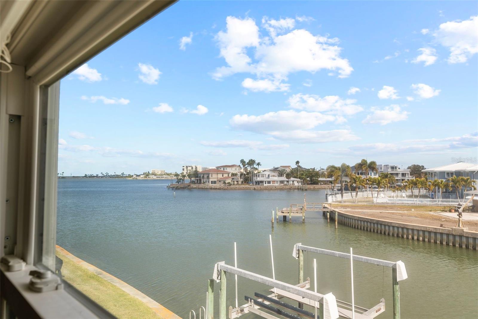 HARBOR VIEW VILLAS - Residential