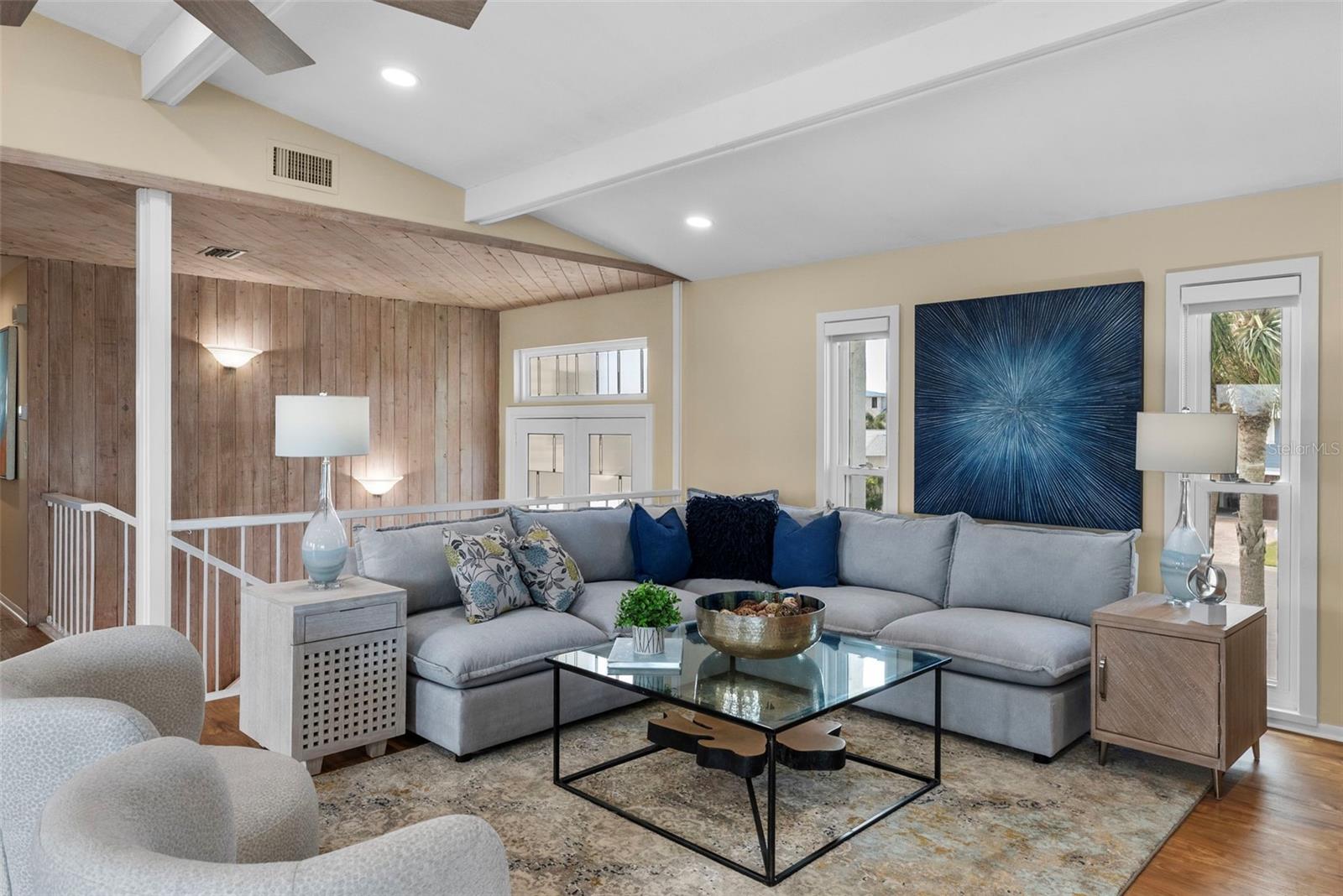 HARBOR VIEW VILLAS - Residential