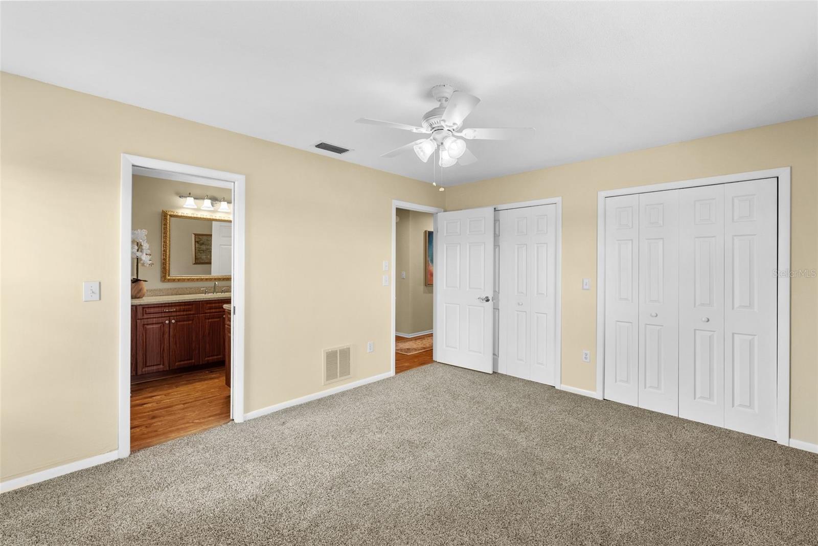 HARBOR VIEW VILLAS - Residential