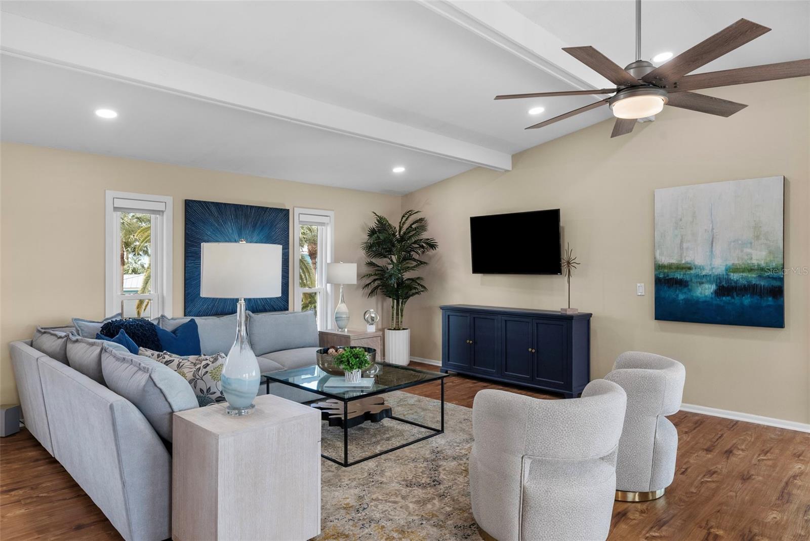 HARBOR VIEW VILLAS - Residential