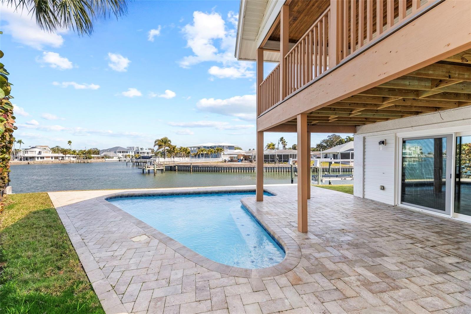 HARBOR VIEW VILLAS - Residential