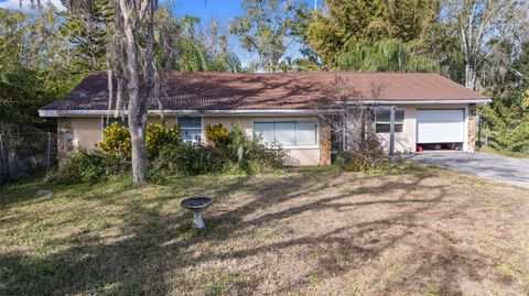 Photo of 2802 Wilson Circle, Lutz, FL 33548 (MLS # TB8462688)