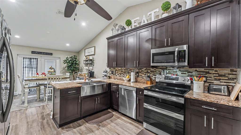 Photo of 1411 Ashbury Court, Lakeland, FL 33809 (MLS # L4964070)
