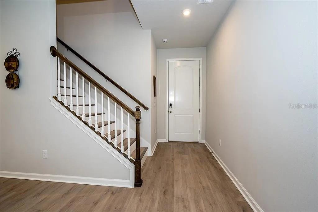 VOLANTI - Residential Lease