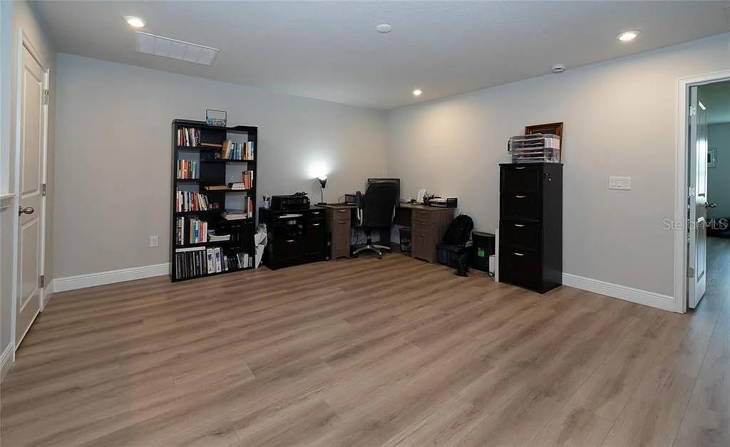 VOLANTI - Residential Lease