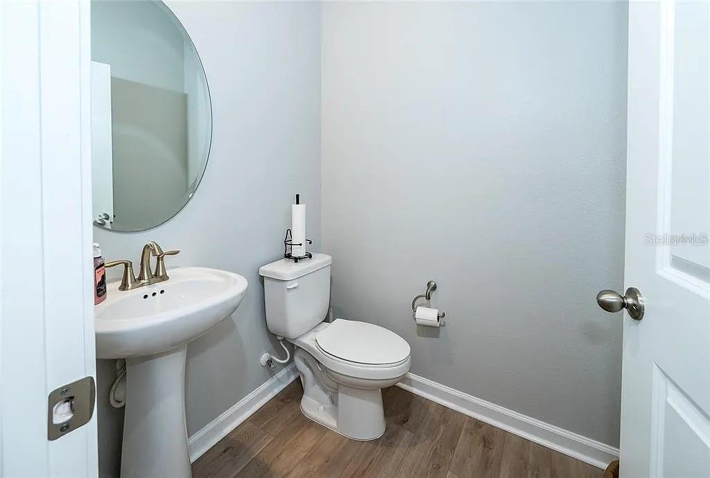 VOLANTI - Residential Lease