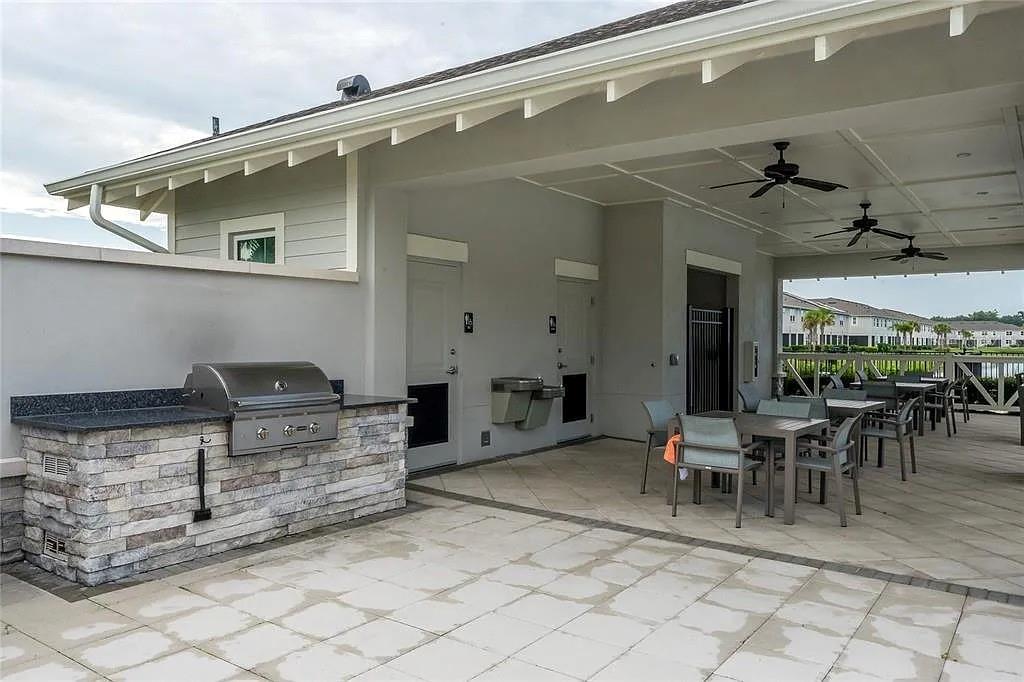 VOLANTI - Residential Lease