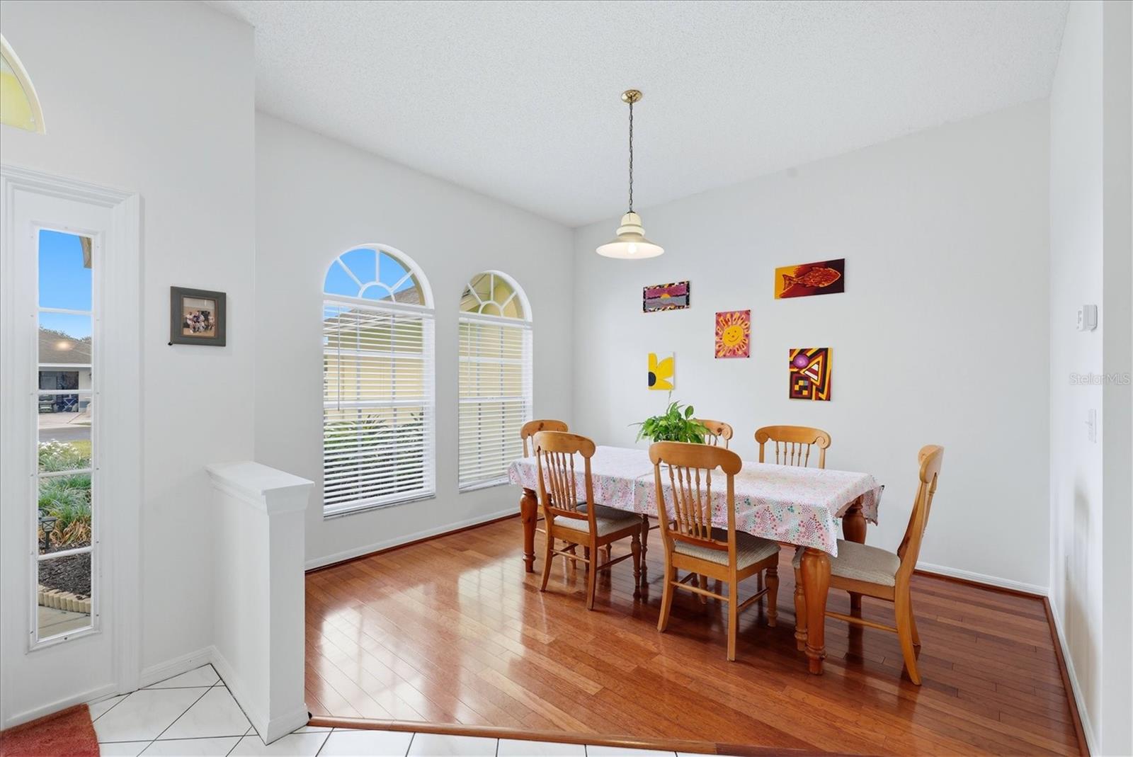 CRYSTAL LAKES - Residential