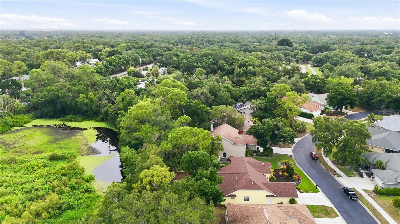 CRYSTAL LAKES - Residential