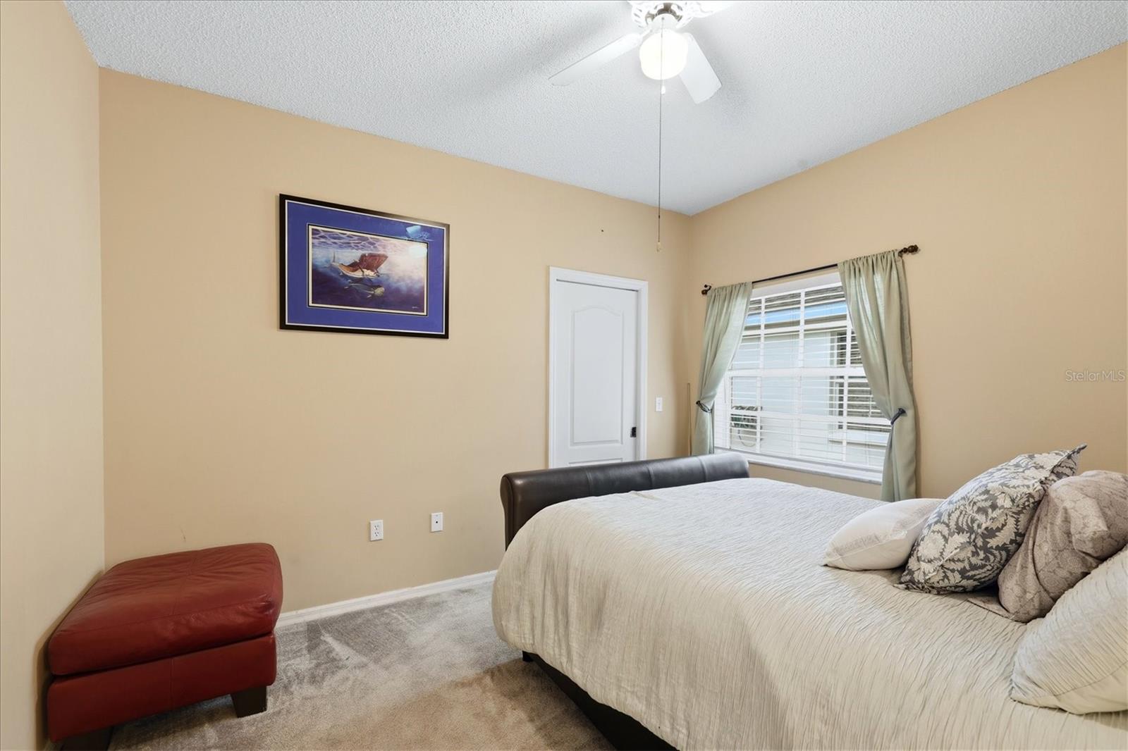 CRYSTAL LAKES - Residential