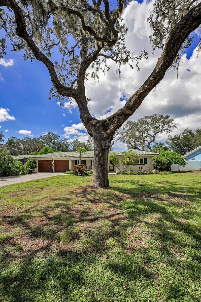 HARBOR BLUFFS SEC 2 - Residential