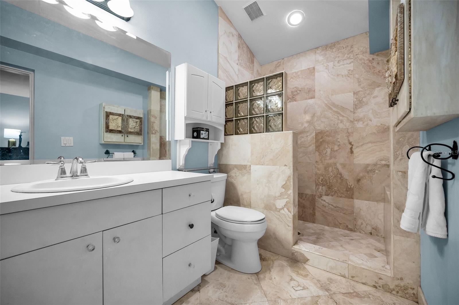 HARBOR BLUFFS SEC 2 - Residential