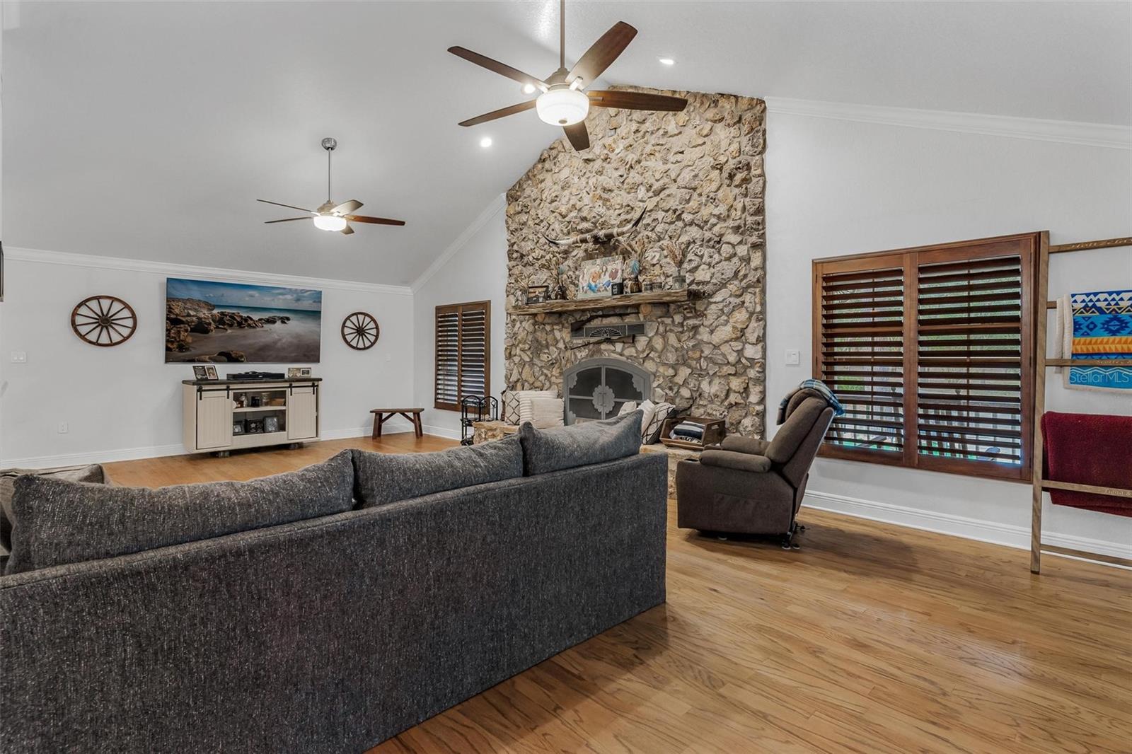 ACREAGE - Residential