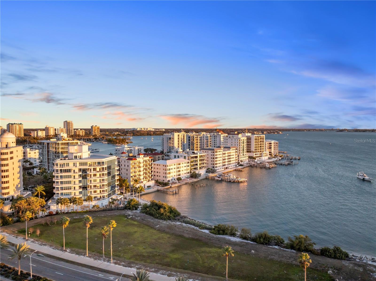 LAWRENCE POINTE I - Residential