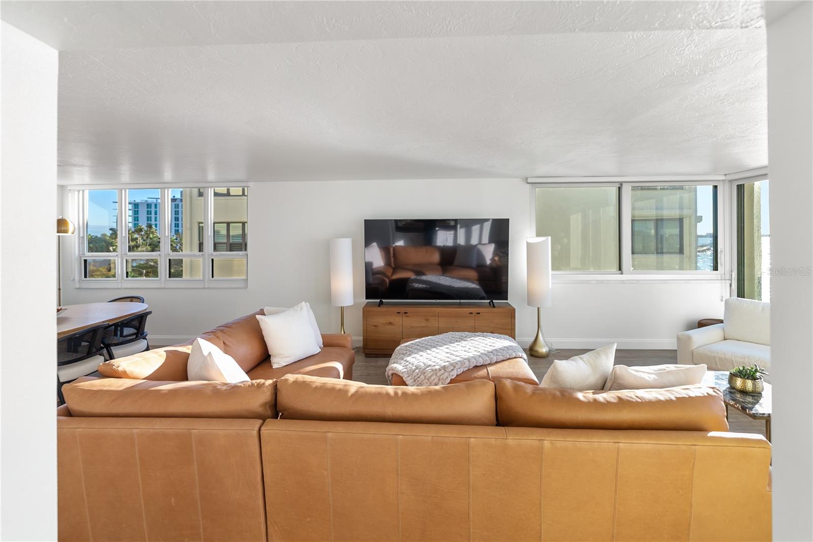 LAWRENCE POINTE I - Residential