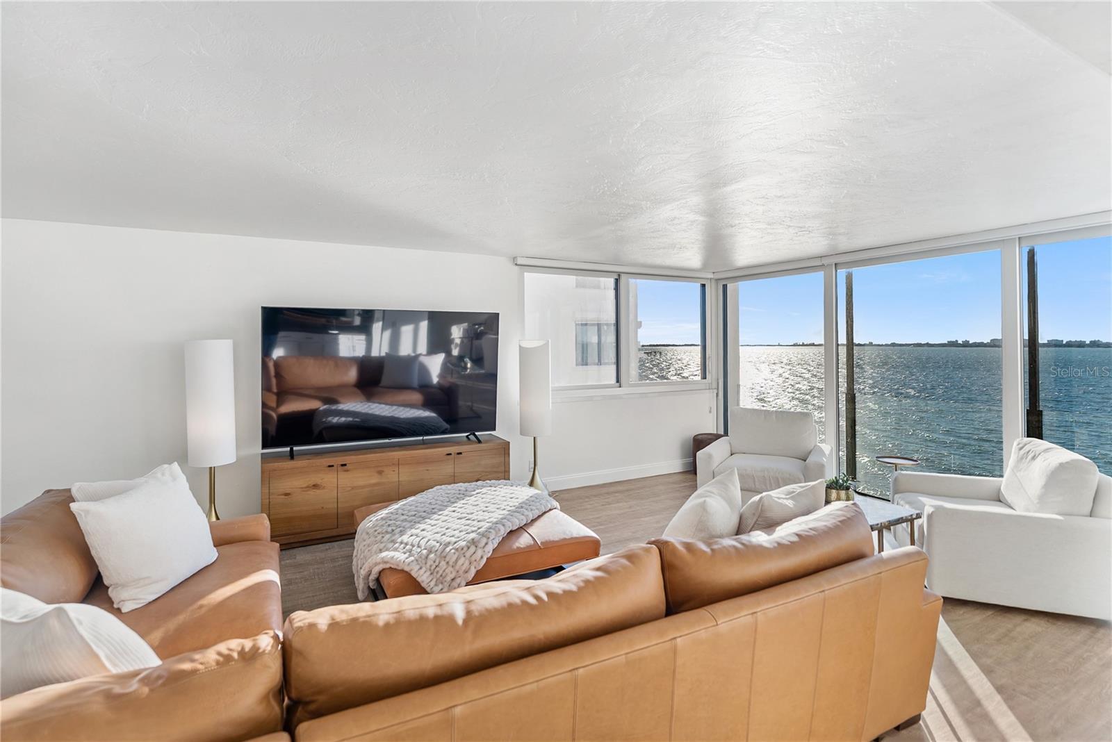 LAWRENCE POINTE I - Residential