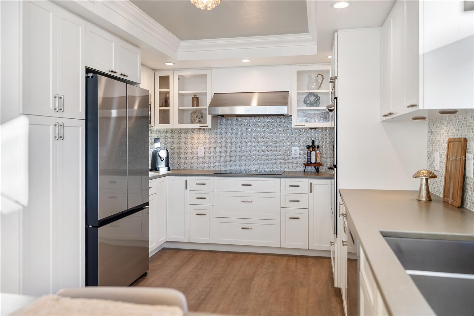 LAWRENCE POINTE I - Residential