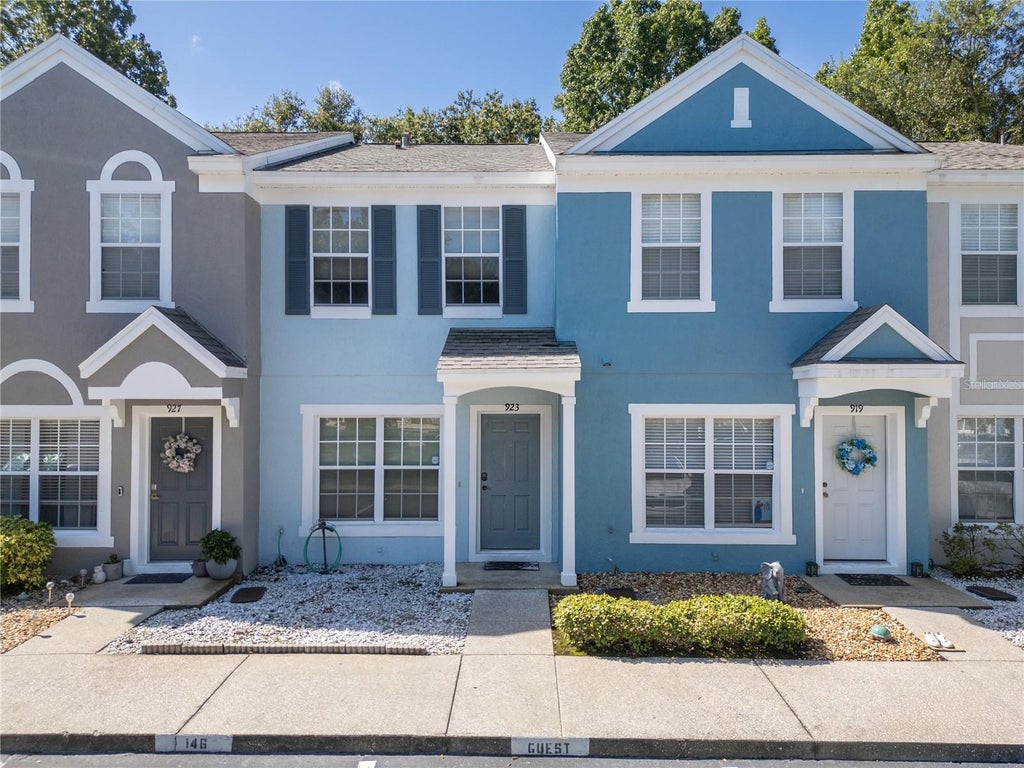 Photo of 923 Vineland Place, Lake Mary, FL 32746 (MLS # O6438868)