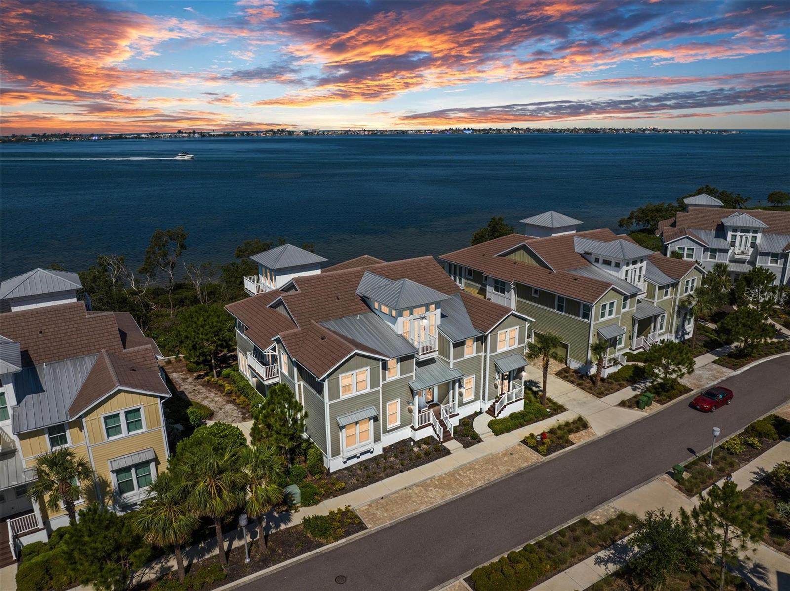 276 SAINT LUCIA DRIVE 101